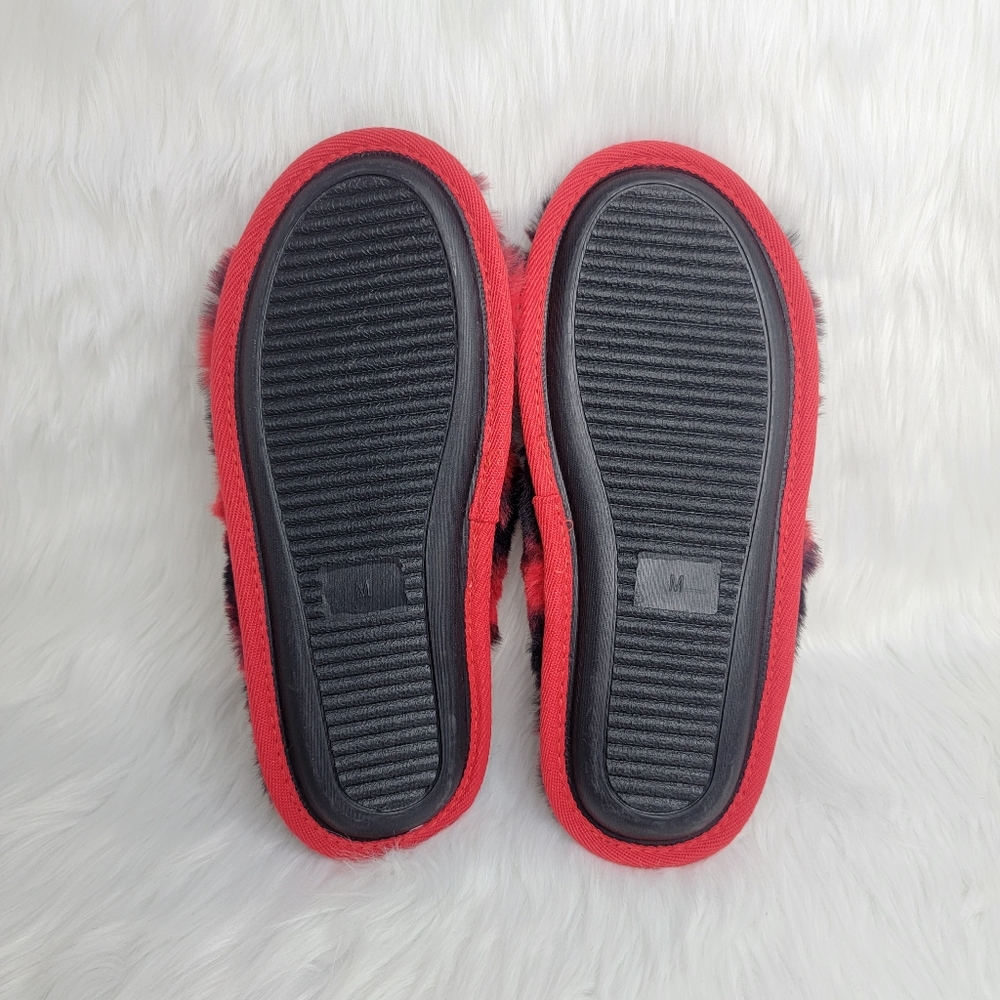 PINK Victoria's Secret faux fur slides slippers. - Picture 3 of 4